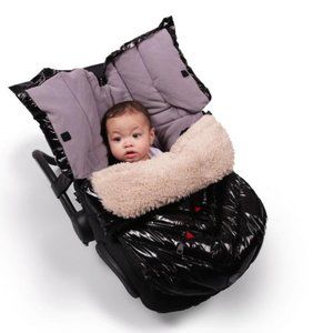 NWT 7 A.M. Enfant Polar Igloo Footmuff 0-12M